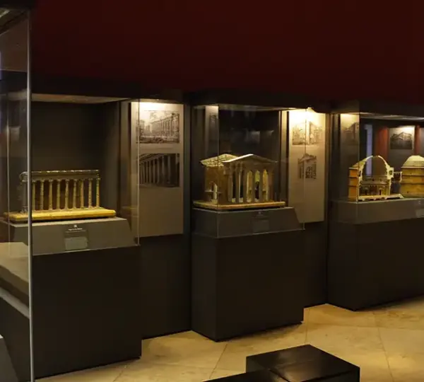 Architekturmodellen aus Kork im Schlossmuseum vom Schloss Johannisburg