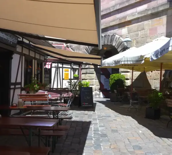 Ausgang des Handwerkerhofs Nürnberg