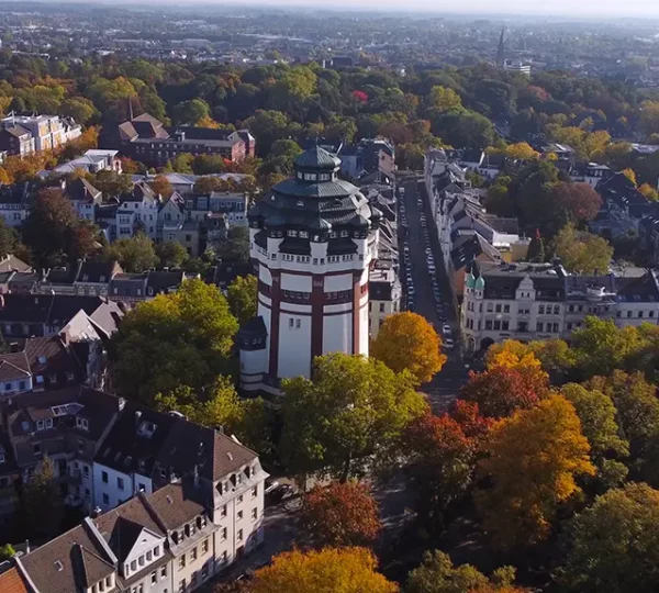 Luftaufnahme vom Neuen Wasserturm in Mönchengladbach