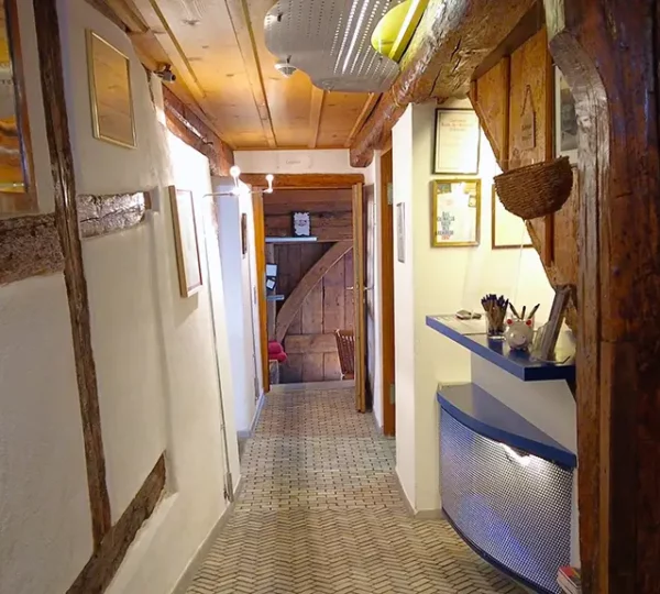 Eingangsbereich vom Hotel Schiefes Haus