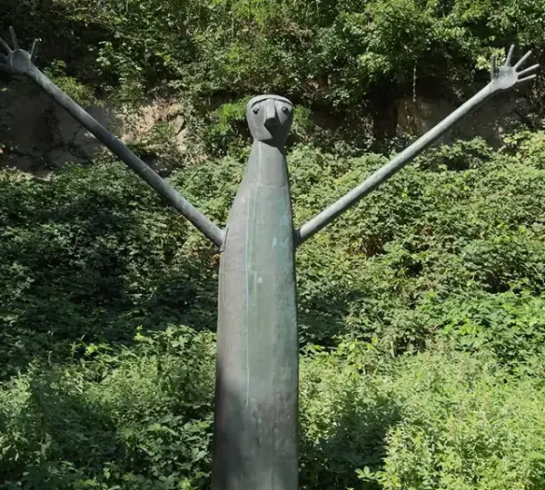 Figur im Skulpturengarten Heinrich Kirchner