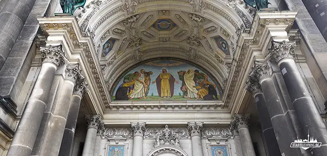 Hauptportal vom Berliner Dom