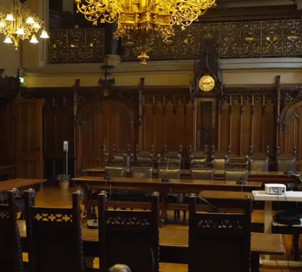 Holzvertäfelung Kleiner Sitzungssaal des Neuen Rathauses München