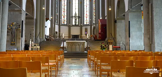 Innenraum vom Münster St. Vitus
