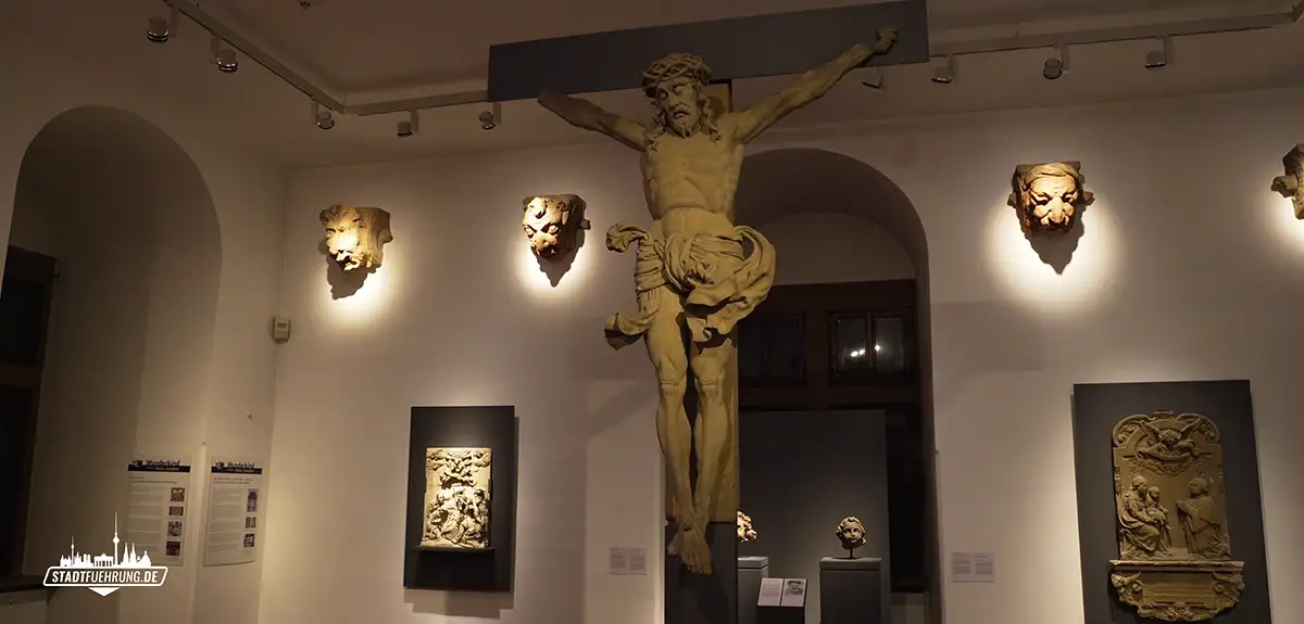 Jesus Skulptur im Schlossmuseum vom Schloss Johannisburg