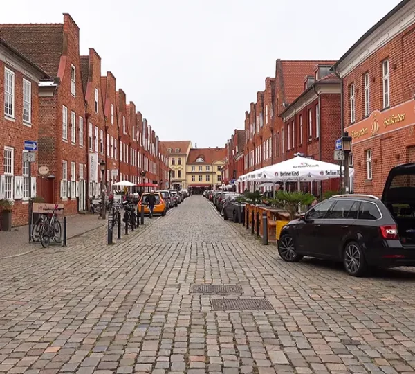 Typische Kreuzung im Holländischen Viertel