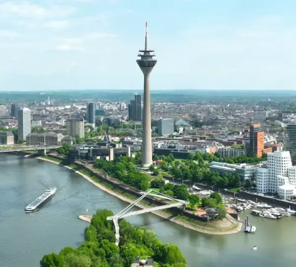 Luftaufnahme vom Rheinturm