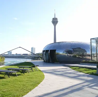Rheinturm in Düsseldorf