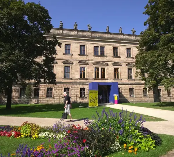 Rückseite Erlanger Schloss im Schlossgarten
