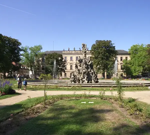 Schlossgarten Erlangen mit Hugenottenbrunnen