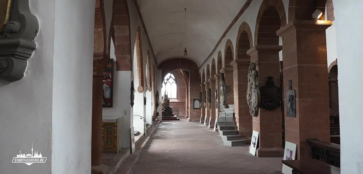Südliches Seitenschiff der Stiftsbasilika Aschaffenburg