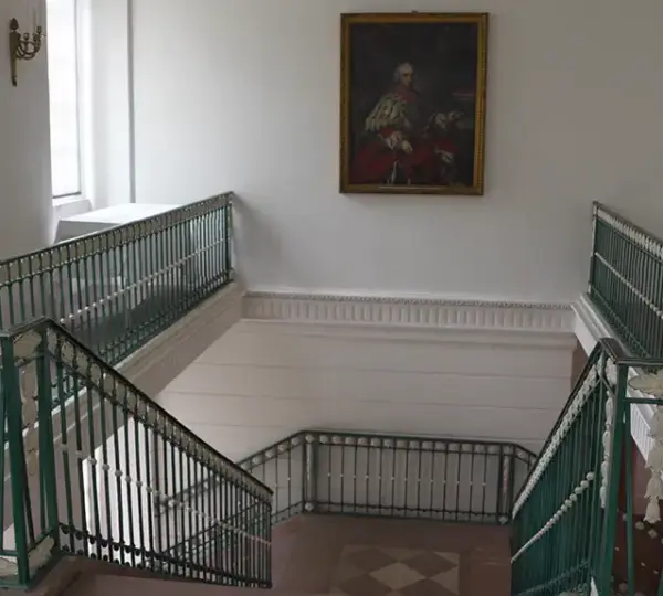 Treppenhaus im Schloss Schönbusch